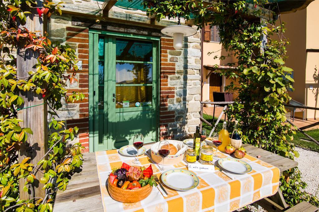 Valfabbrica Agriturismo La Coccinella מראה חיצוני תמונה