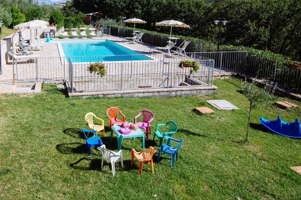 Valfabbrica Agriturismo La Coccinella מראה חיצוני תמונה