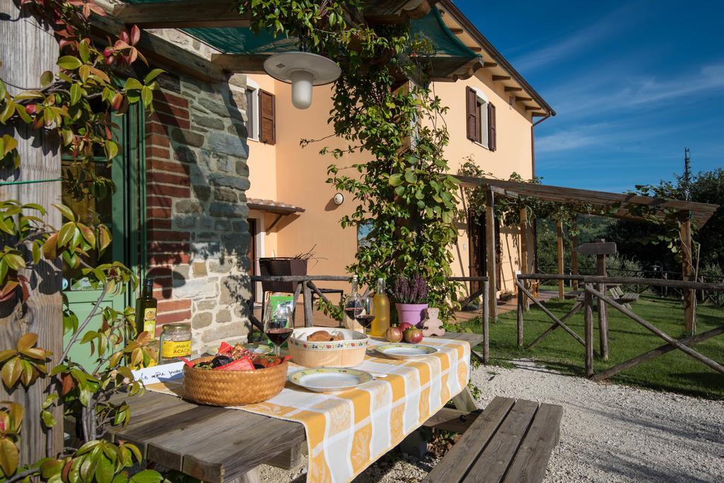 Valfabbrica Agriturismo La Coccinella מראה חיצוני תמונה