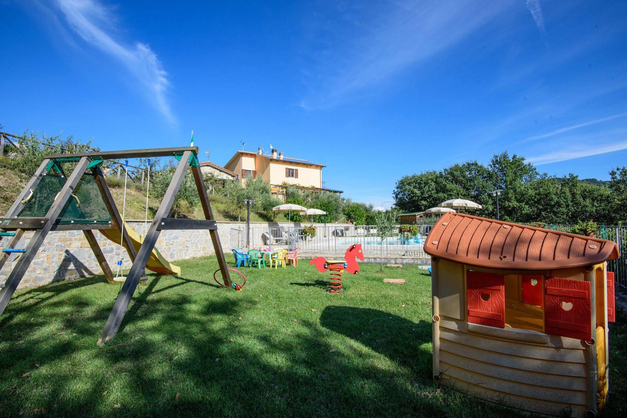 Valfabbrica Agriturismo La Coccinella מראה חיצוני תמונה